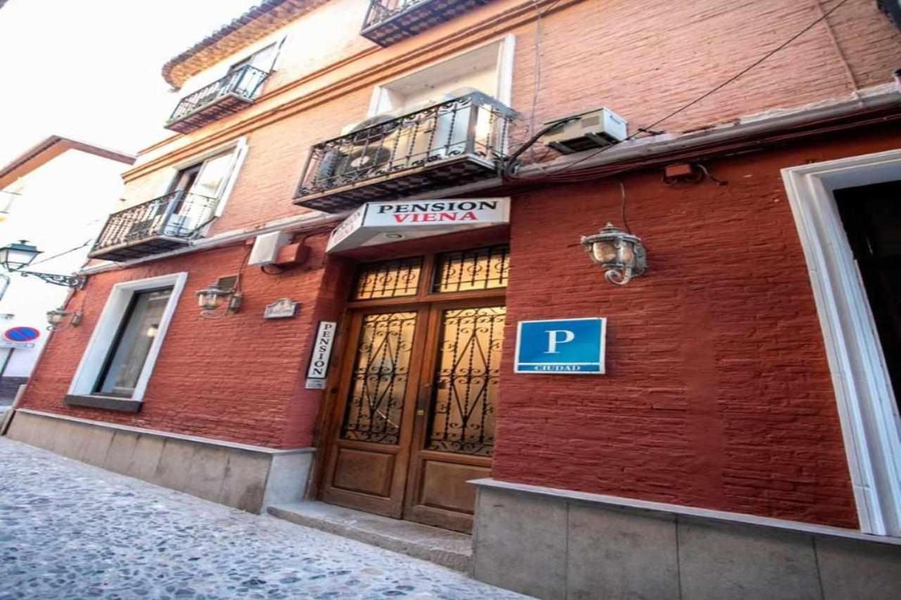 Hostal Viena Plaza Nueva Granada Buitenkant foto