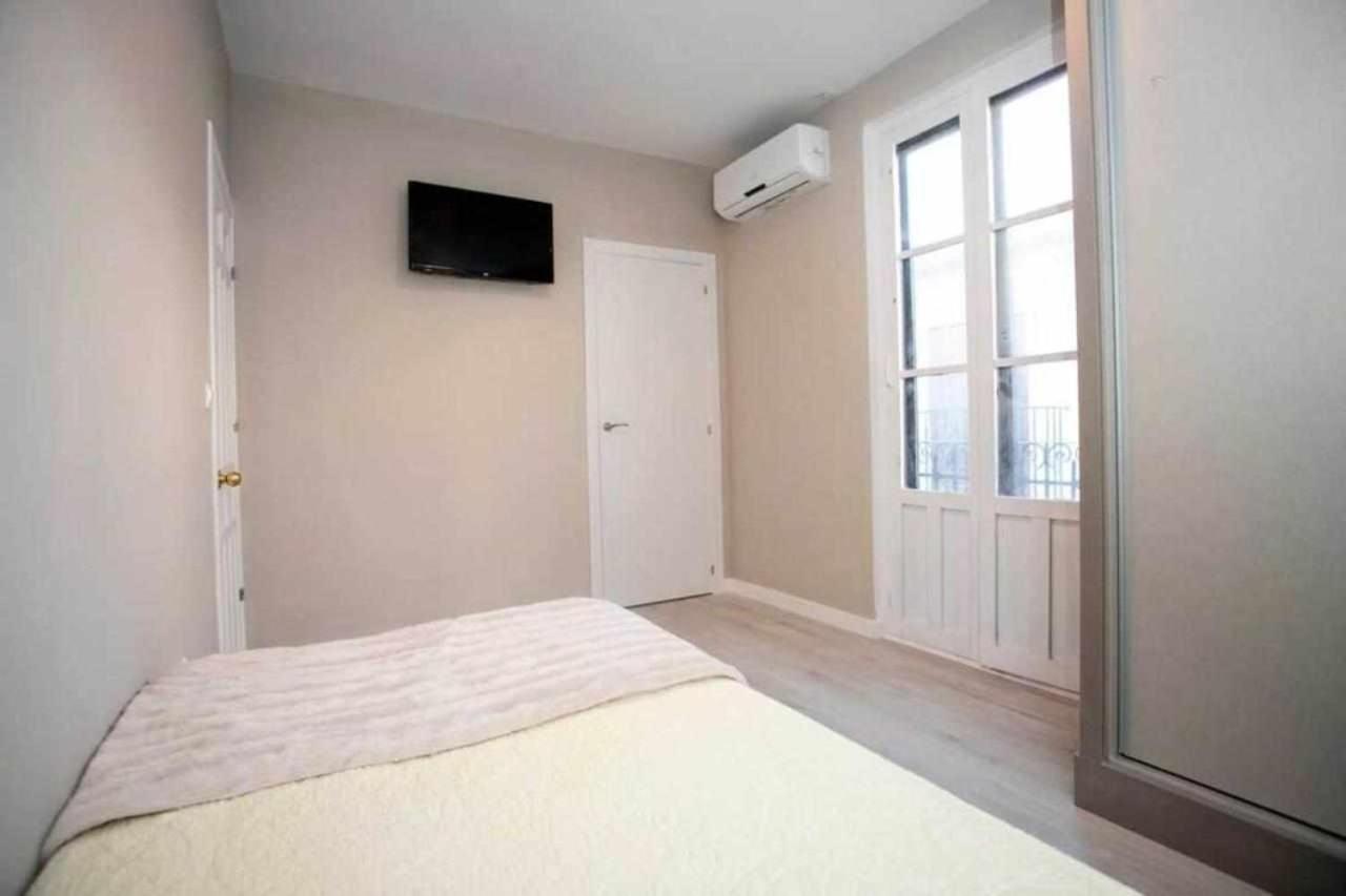 Hostal Viena Plaza Nueva Granada Buitenkant foto