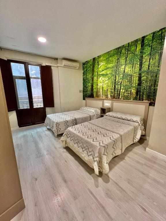 Hostal Viena Plaza Nueva Granada Buitenkant foto