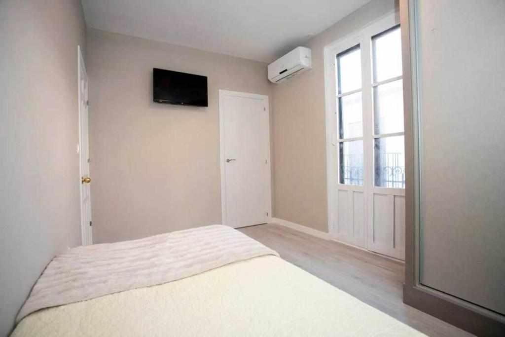 Hostal Viena Plaza Nueva Granada Buitenkant foto